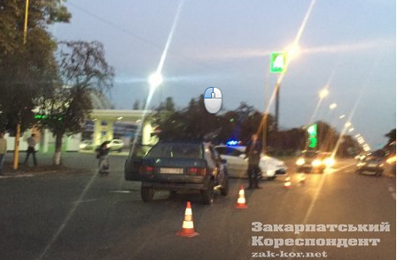 Сьогодні, 27 вересня, на вул. Гагаріна в Ужгороді трапилася дорожньо-транспортна пригода. Внаслідок аварії постраждало 2 автомобіля.