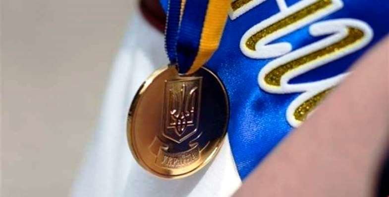Цьогоріч у Мукачеві 30 золотих та 13 срібних медалістів.