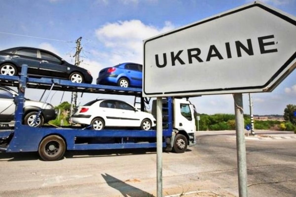 За данними нардепа, станом на 2 травня, в Україну завезли – 29 195 машин.