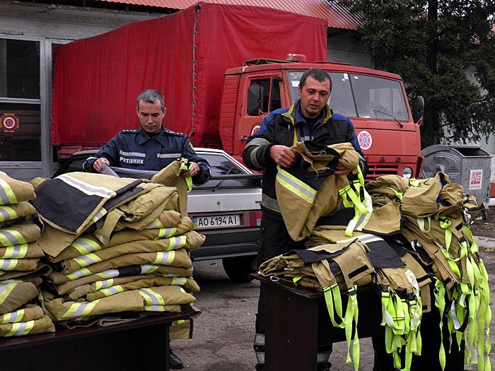 Спасатели Закарпатья постоянно поддерживают деловые и дружеские отношения с пожарниками разных стран мира, среди которых – Польша, Чехия, Венгрия, Нидерланды и другие государства.