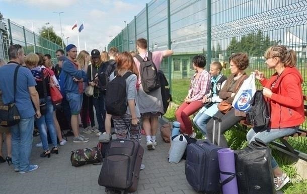 Майже 30% українських заробітчан у Польщі - молоді люди у віці до 25 років. Більшість з них приїхали незабаром після закінчення навчання.