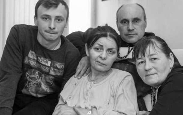 Роботодавець залишив жінку з інсультом на вулиці в Польщі. Батьки перевезли її в Україну і доглядали.
