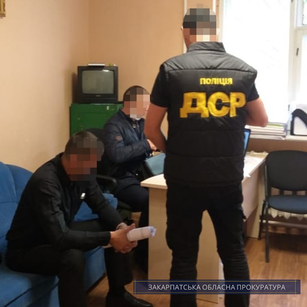 Закарпатская областная прокуратура утвердила и направила в суд обвинительное заключение в отношении двух участников перестрелки в Мукачево, которая произошла зимой этого года.
