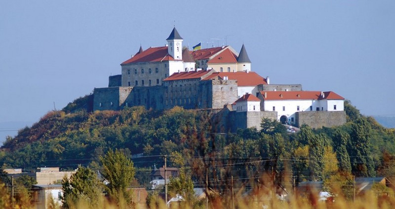 Замок «Паланок» реставрують за 2 мільйони 700 тисяч гривень.