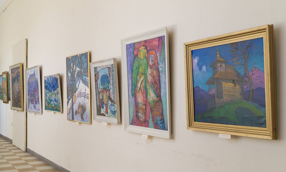 Нову експозицію художніх творів закарпатських класиків і сучасників відкрили у Закарпатському обласному художньому музеї ім. Йосипа Бокшая. 
