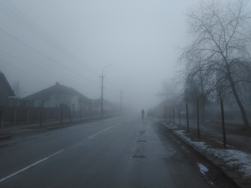 Сьогодні зранку Перечин накрив густий туман. 