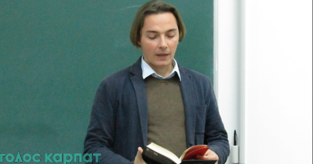 У рамках проведення на Закарпатті ІІІ Угорських літературних днів гостем студентів та викладачів ЗУІ був відомий поет, есеїст, прозаїк Андрій Любка.