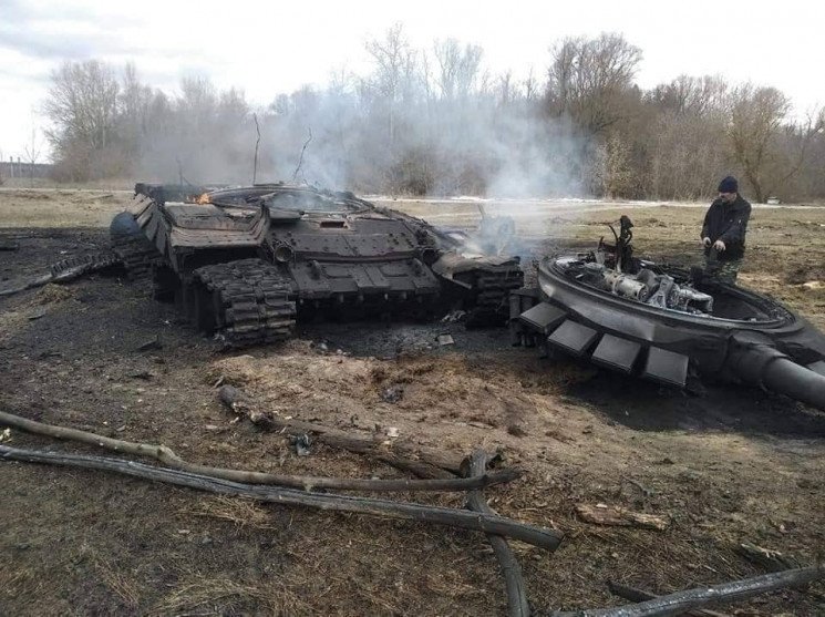 С начала полномасштабной войны против Украины российская армия потеряла 19 000 солдат, 333 артиллерийские системы и 700 танков.