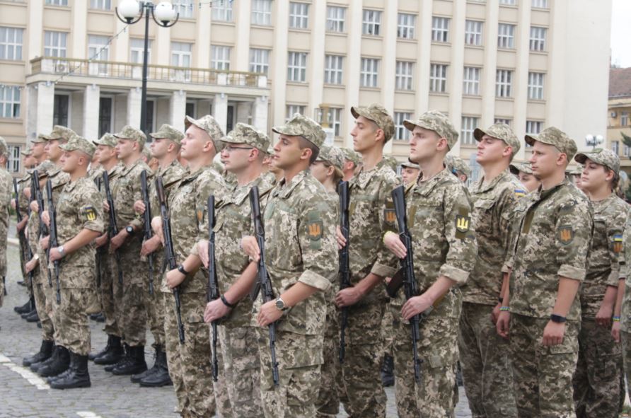 На Закарпатье начался призыв офицеров на военную службу. 