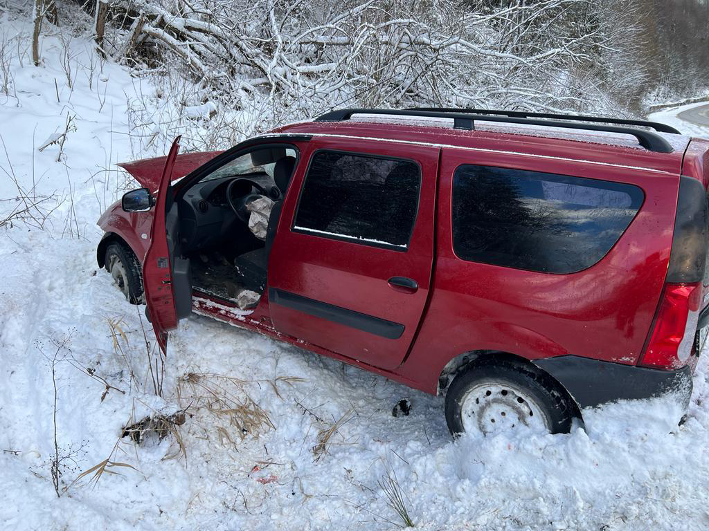 На трасі Київ-Чоп у ДТП з вантажівкою загинув пасажир легковика.