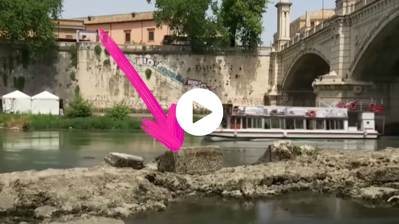 Залишки мосту часів імператора Нерона, тобто першого століття н.е., виринули з дна русла річки Тибр в італійській столиці.