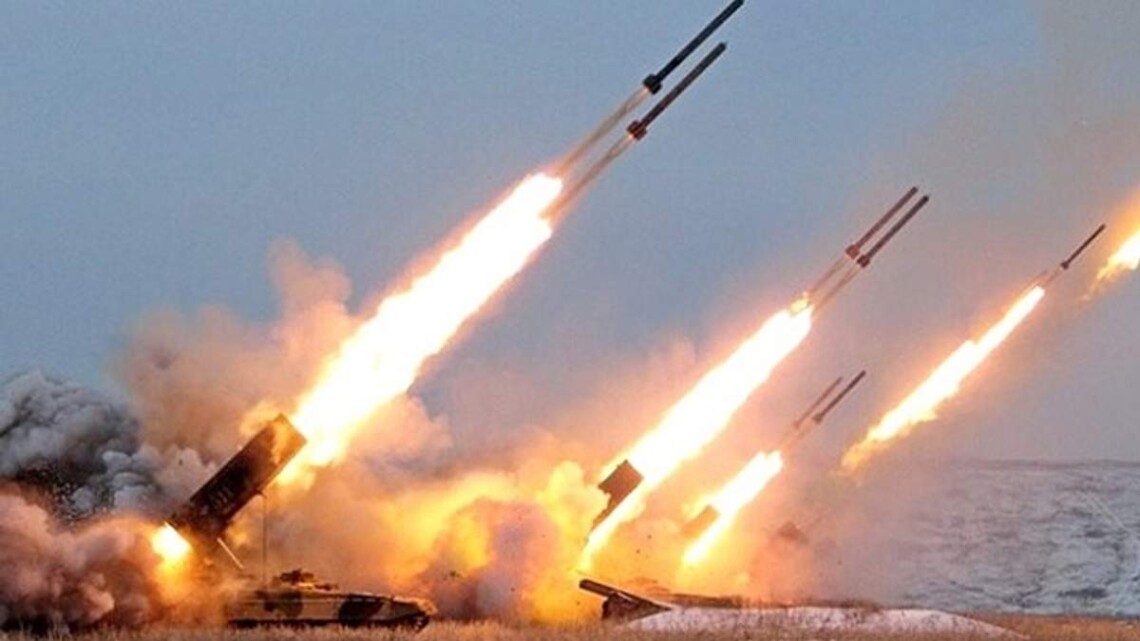 Пішла третя хвиля запуску ракет по Україні.