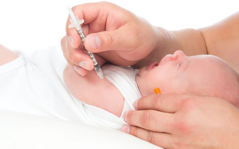 Лікарі декількох районів області прокоментували перебіг вакцинації дітей та новонароджених і відповіли на актуальні питання щодо захворюваності на поліомієліт.
