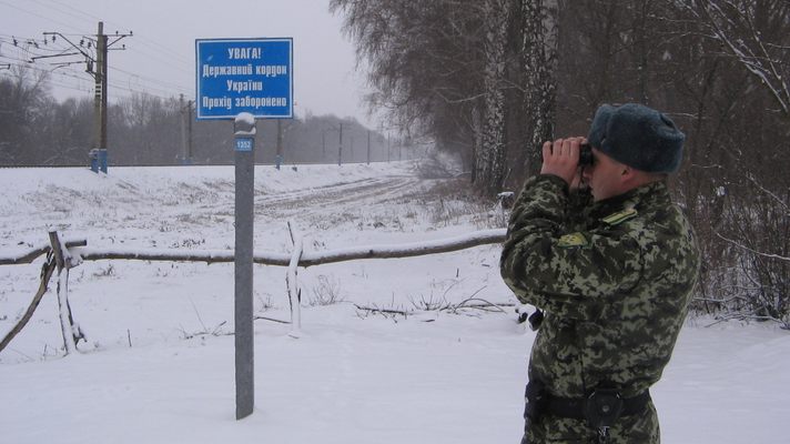 Сегодня на границе с Польшей "заминировали" три пункта пропуска