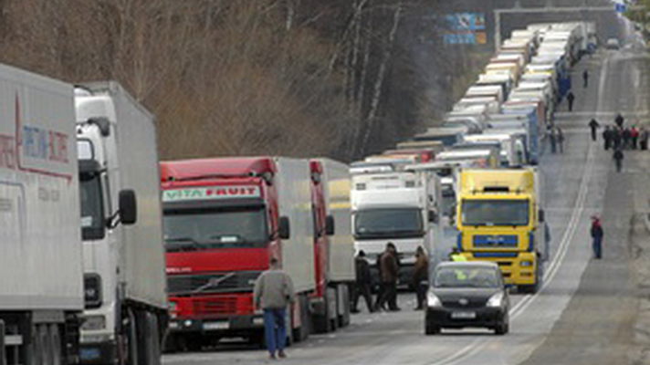 Федеральна служба Російської Федерації з нагляду у сфері транспорту заявляє, що затримала вже 152 машини, що належать українським перевізникам.
