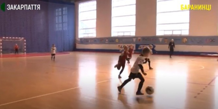 Детский футбольный турнир в Ужгороде продолжается (ВИДЕО)
