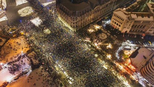 Акция протеста против правительственных постановлений о помиловании и о внесении изменений в уголовное законодательство собрала в румынской столице Бухаресте около 50-ти тысяч человек.