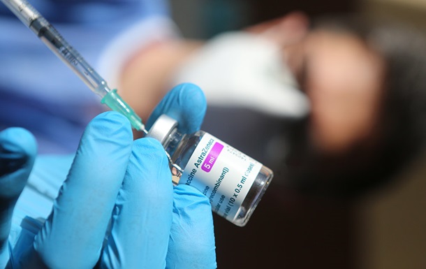 Європейське агентство з лікарських засобів заявило, що потрібно продовжувати вакцинацію від коронавірусу.