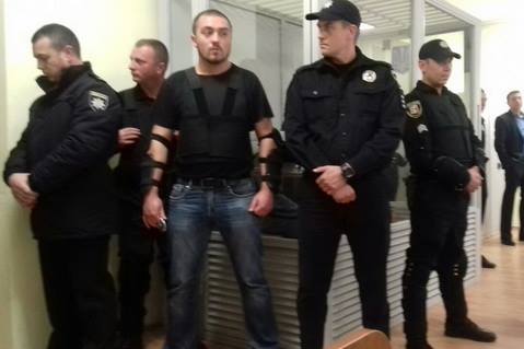 Суд розглянув клопотання слідчого управління ГУНП в Закарпатській області щодо підозрюваного у вбивстві генерального директора місцевого підприємства.