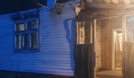 У селі Водиця Рахівського району під час сварки п’яний чоловік так побив співмешканку що та померла. 14 січня, у селі Водиця виявили жінки без ознак життя, на місце події була викликана поліція.