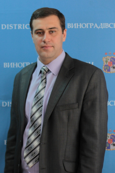 Сввою думку щодо звинувачення у хабарництві Михайла Русанюка  висловив голова УМДС, кандидат наук Ласло Зубанич.
