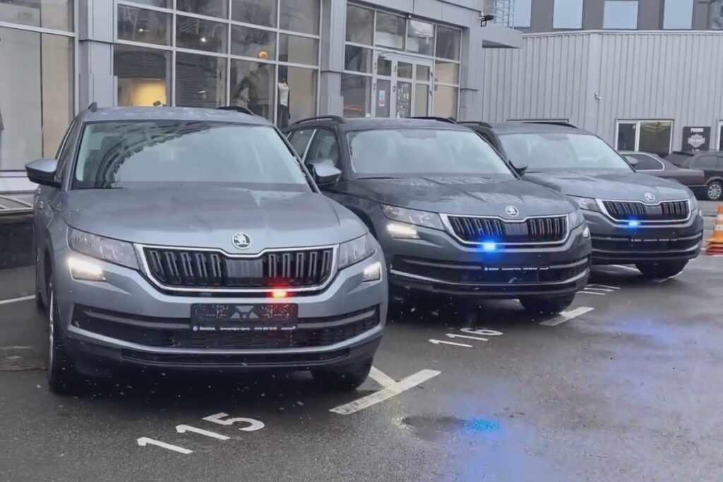 С 1 июля полицейские фантомные автомобили будут общаться с нарушителями правил дорожного движения.