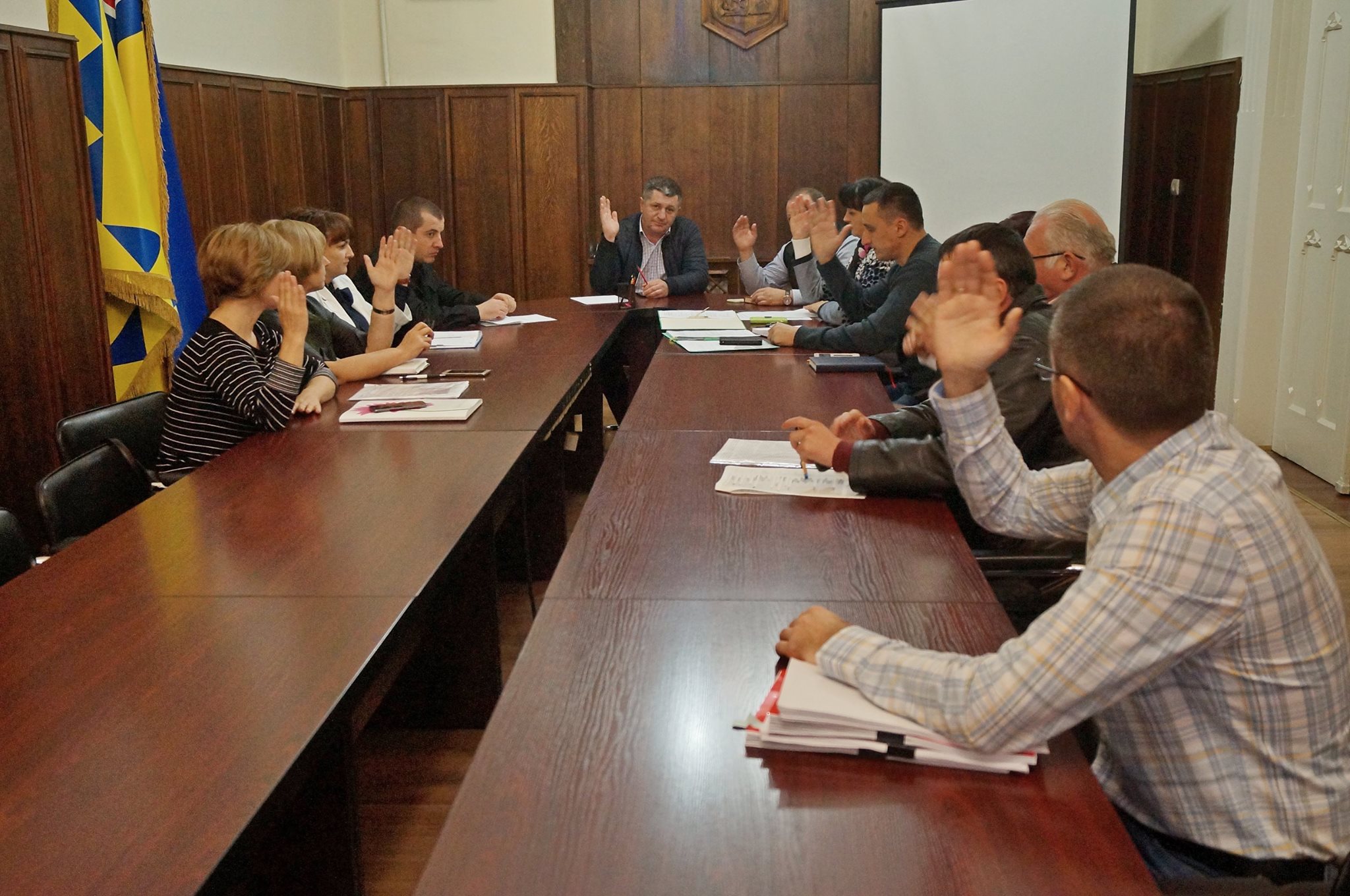 Сьогодні у виконавчому комітеті Мукачівської міської ради відбулося позачергове засідання комісії техногенно-екологічної безпеки та надзвичайних ситуацій.
