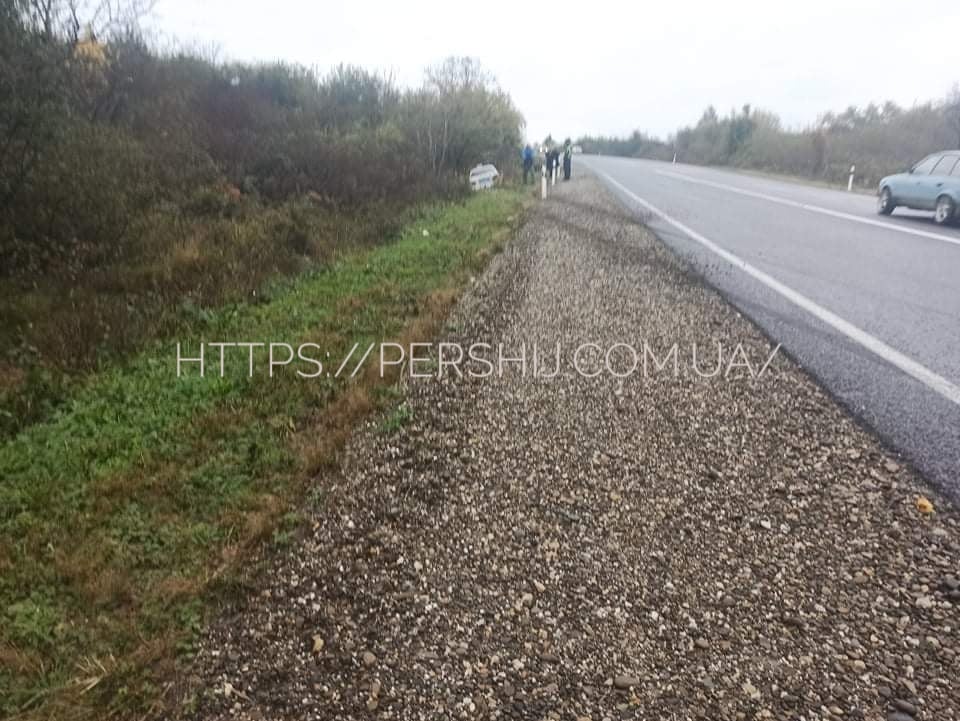 На Мукачівщині полісмени злетіли з автотраси (фото)