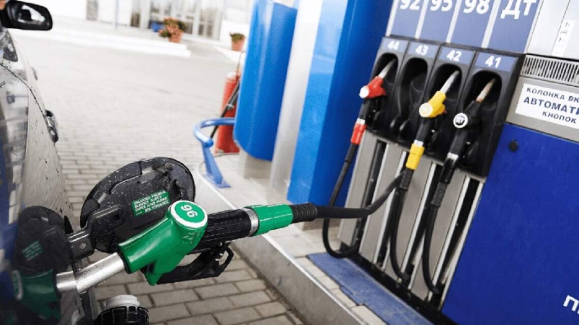 АЗС знову скоригували ціни на бензин, дизельне паливо та автомобільний газ в Україні у середині вересня.