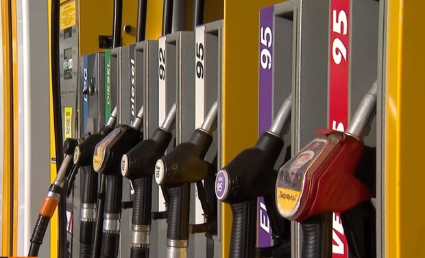 АЗС України скоригували ціни на бензин, дизельне паливо та автомобільний газ. Станом на 8 вересня подешевшали всі види пального.