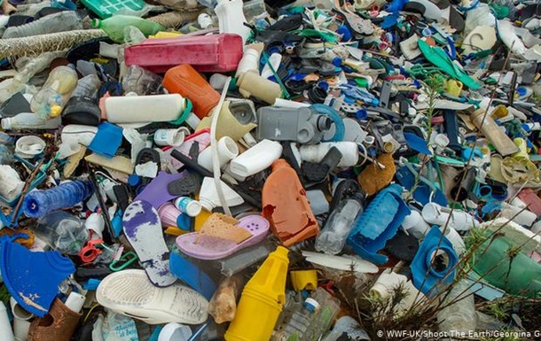 Країни Євросоюзу не зможуть експортувати забруднені пластикові відходи в Азію та Африку. Пакт 187 країн є обов'язковим до виконання.