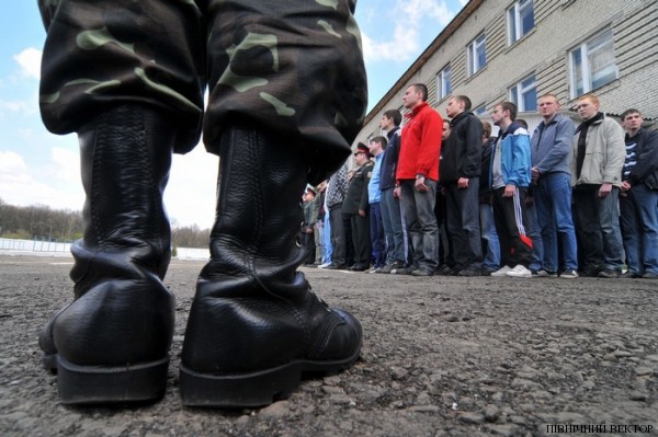 Понад мільйон українських чоловіків призовного віку знаходяться в Росії