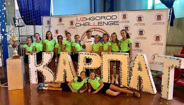 В столиці Закарпаття відбувся Традиційний міжнародний турнір із гандболу ”Кубок Карпат”, присвячений пам'яті почесних працівників гандболу Закарпатської області.