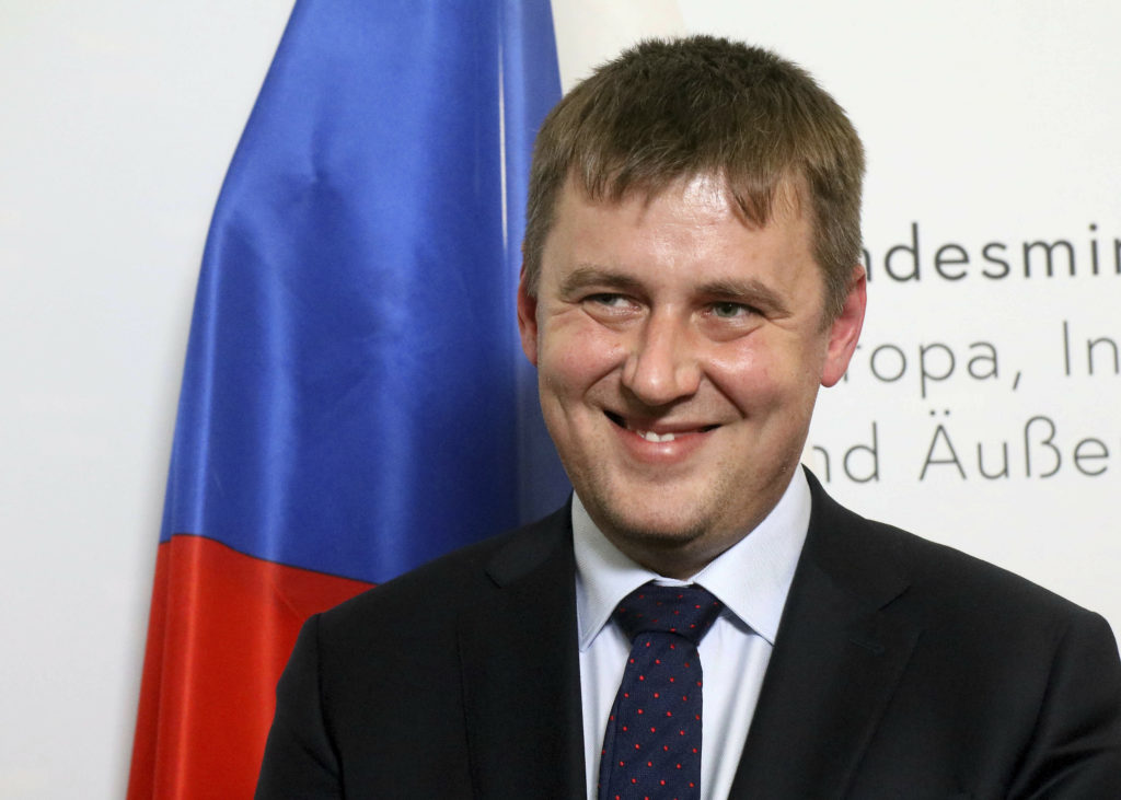 Глава МЗС Чехії Томаш Петршичек заявив, що три країни-партнери Євросоюзу, які активно співпрацюють у рамках “Східного партнерства”, повинні отримати “стратегічну перспективу”. 