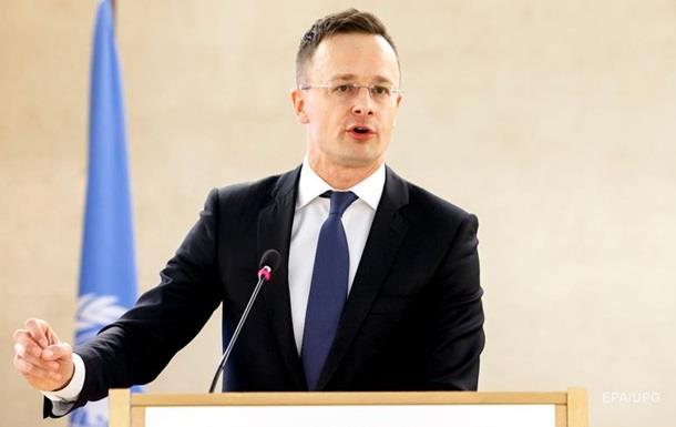 Глава МЗС Угорщини Петер Сійярто розкритикував анулювання мовного закону Ківалова-Колесніченка. За словами дипломата, це 