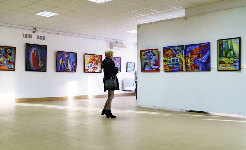 У виставковій залі галереї «Ужгород» 3 листопада 2017 року відкрилася ювілейна виставка робіт художника з Іршавщини, члена Національної спілки художників України Василя Філеша.
