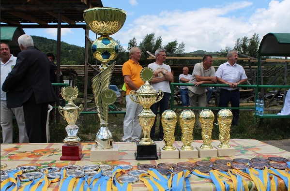 Команди юних футболісти 4-х гірських сіл боролись за «Кубок Дубового» (+ФОТО)