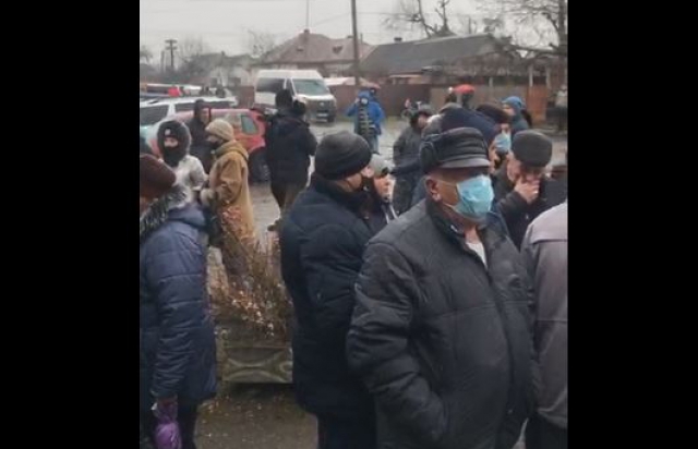 Сьогодні, 12 січня, на Закарпатті продовжились протести проти підняття тарифів на газ та електроенергію.