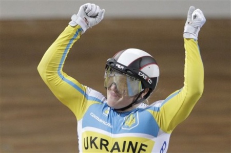 Украинка выиграла "золото" на чемпионате Европы по велотреку