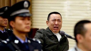 В Китае приведен в исполнение смертный приговор в отношении Лю Ханя - основателя Hanlong group - компании, которая является одним из мировых лидеров по добыче железной руды.
