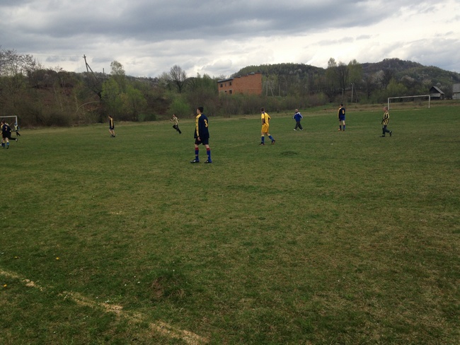 Після тривалої – 10-річної – перерви у селі Драгово, що на Хустщині, власними силами вирішили відновити футбольні традиції і створити свою футбольну команду. 