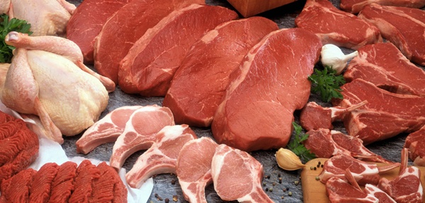 Якщо парламент таки зважиться скоротити держдопомогу аграріям в наступному році, ціни на м'ясо неминуче підуть вгору вже напередодні Нового року.