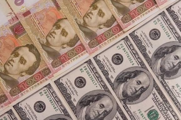 Національний банк послабив офіційний курс гривні до долара на 8 копійок, встановивши його на 19 березня на рівні 26,35 гривні.

