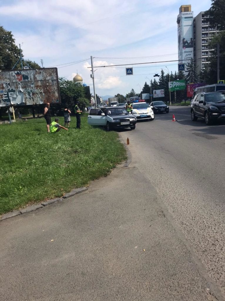 Авария произошла в Ужгороде на улице Минайская.