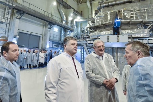 В Харькове запустили ядерную установку, разработанную украинскими специалистами. Установка «Источник нейтронов» позволит Украине проводить современные исследования в различных отраслях науки и техники.