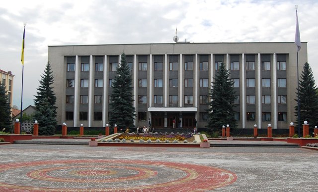 1 октября закончилась регистрация списков кандидатов в депутаты Тячевского районного совета на местных выборах 25 октября 2015 года. 