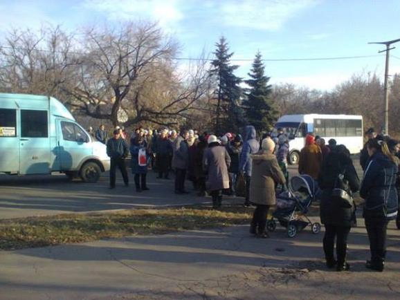 У захоплених сепаратистами районах Донбасу почалися голодні бунти
