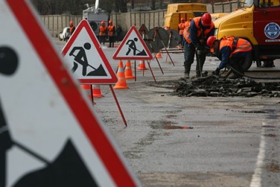 Вскоре проблемную автодорогу Мукачево-Львов отремонтируют. Желание ремонтировать дорогу выразило уже три компании.
