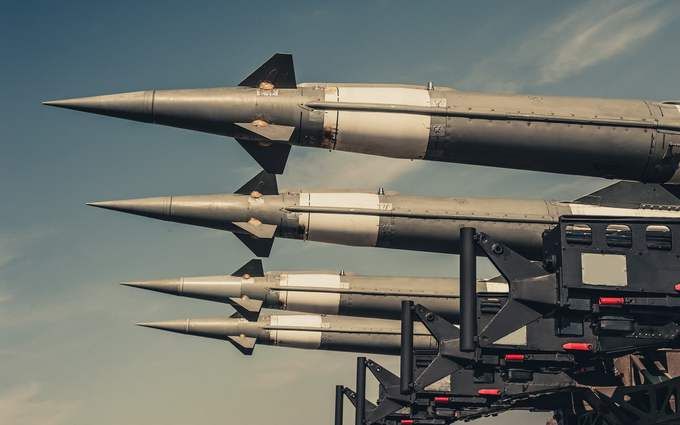 С начала войны Россия выпустила по Украине 600 ракет и использовала 95% накопленной мощности на границах.