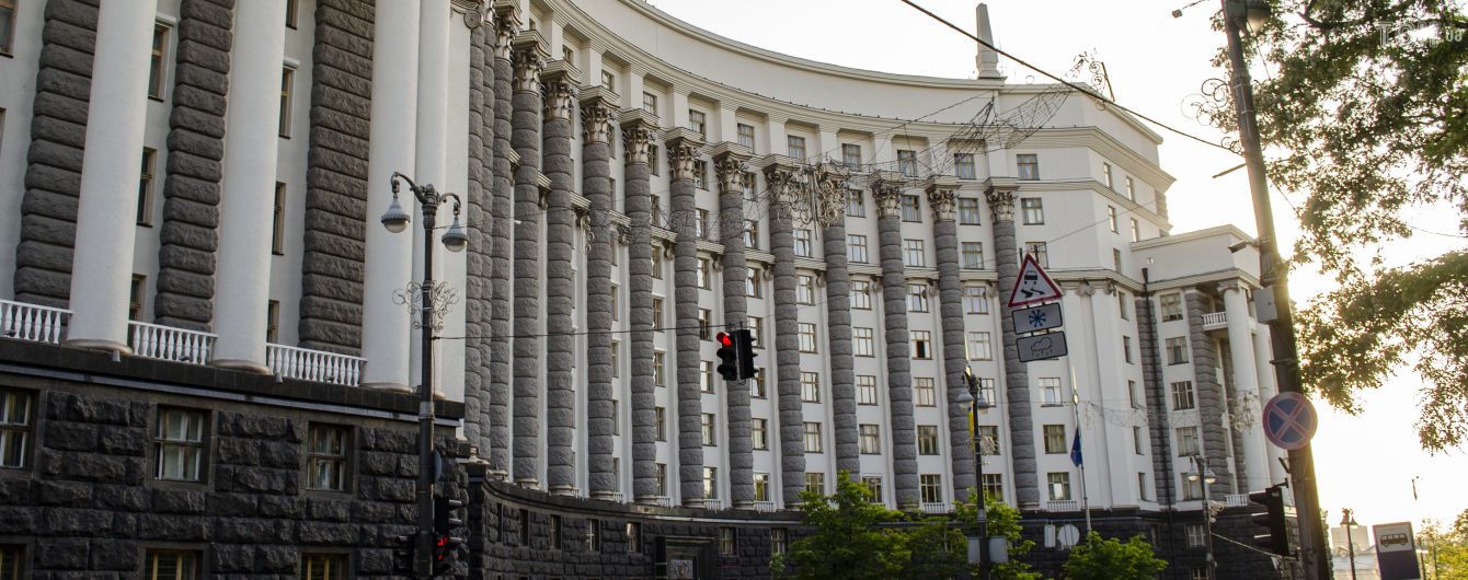 Кабінет міністрів України спростив призначення субсидій деяким категоріям, наприклад дитячі будинки сімейного типу можуть отримати субсидію на понаднормову площу будинків.